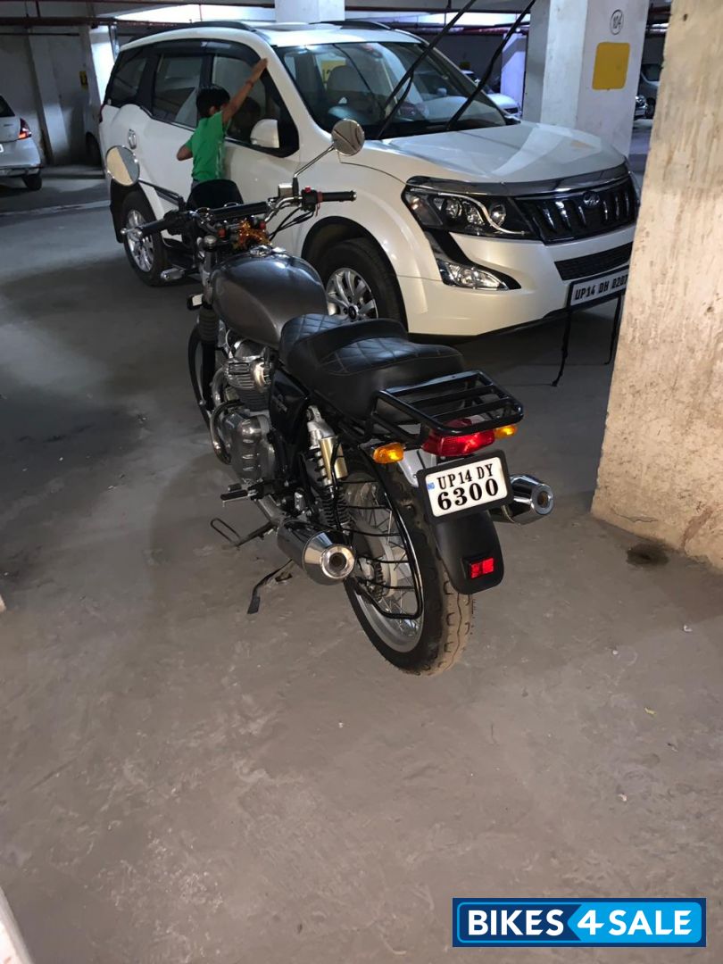 Silver Royal Enfield Interceptor 650 Twin