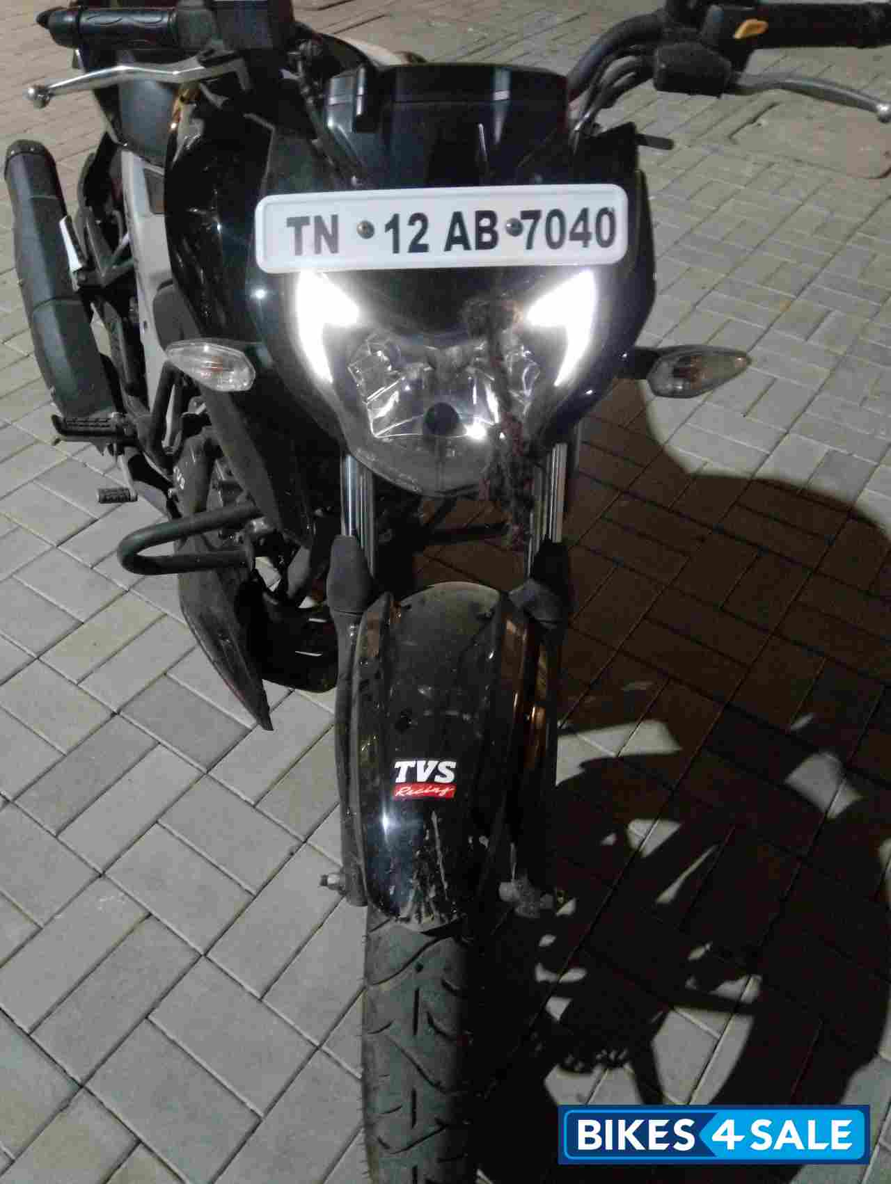 TVS Apache RTR 160 4V