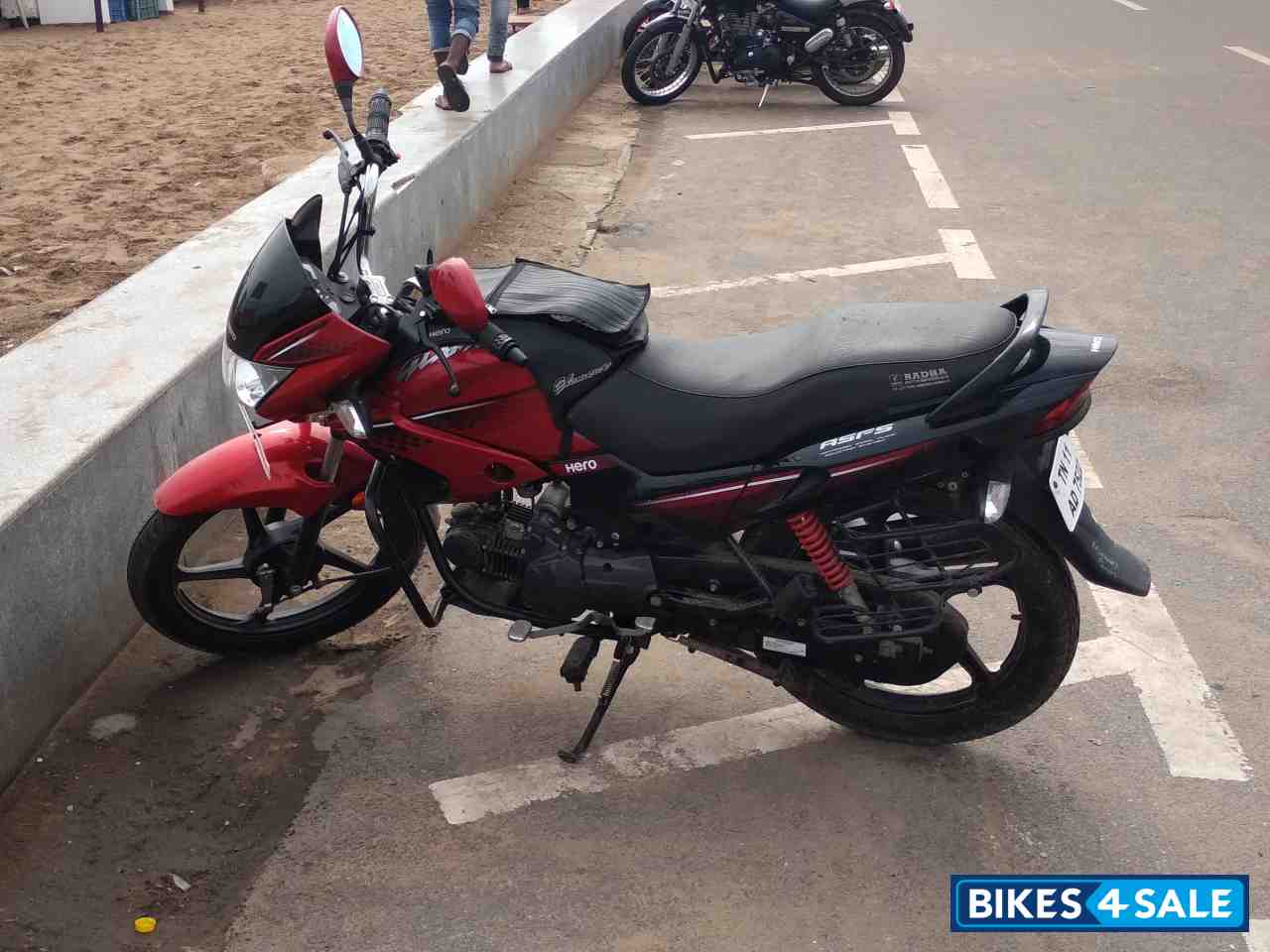 Dark Red Or Maroon Hero Glamour 125