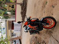 Orange KTM Duke 390