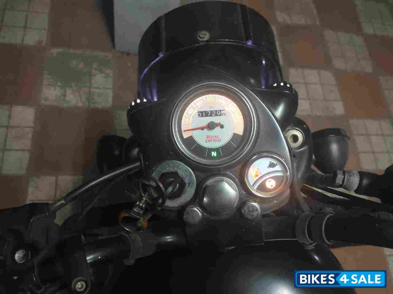 Matte Black Royal Enfield Classic Stealth Black