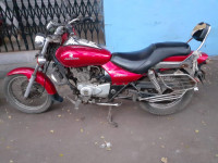 Red Bajaj Avenger 220 DTS-i
