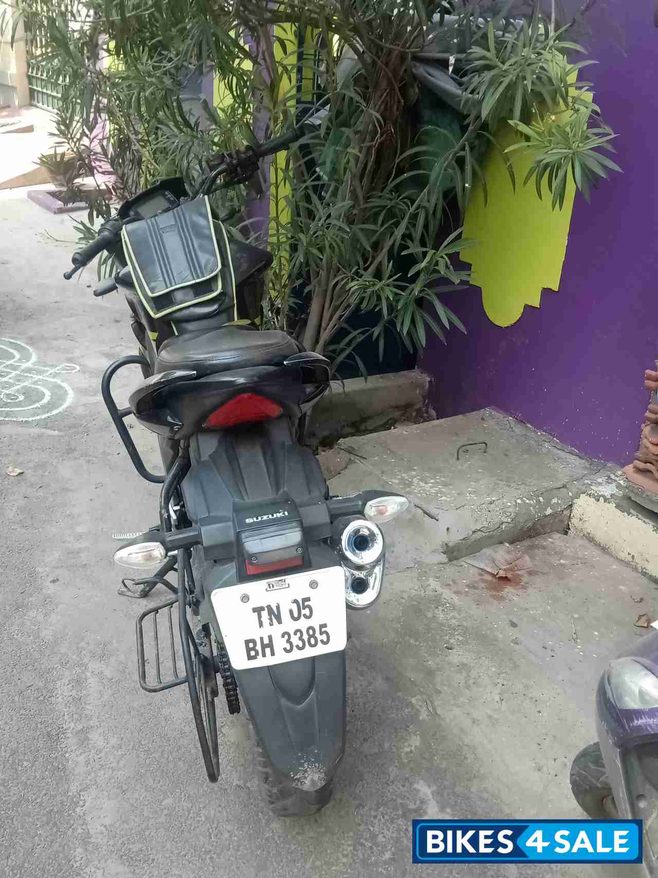 Black & Green Suzuki Gixxer 150