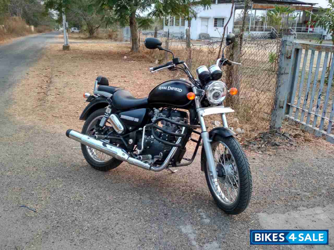 Stone(matt Black) Royal Enfield Thunderbird TwinSpark 350