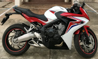 Pearl White Honda CBR 650F