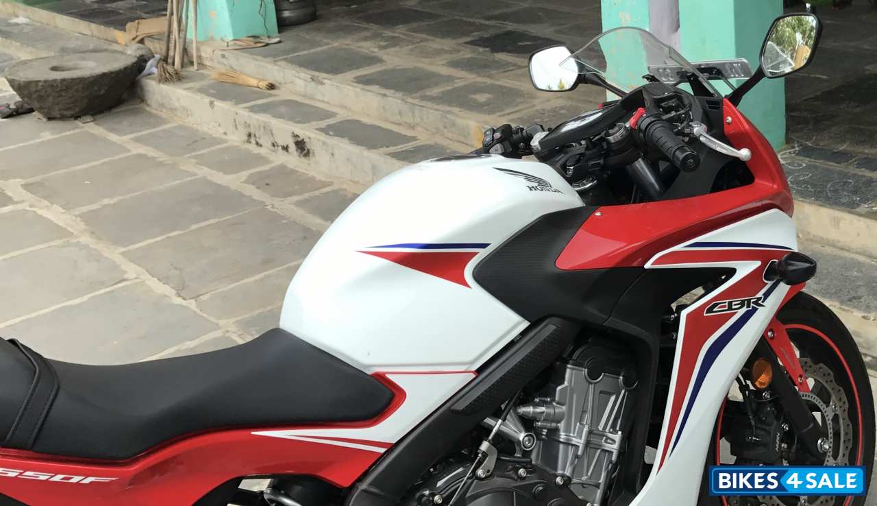 Pearl White Honda CBR 650F