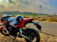 Pearl White Honda CBR 650F