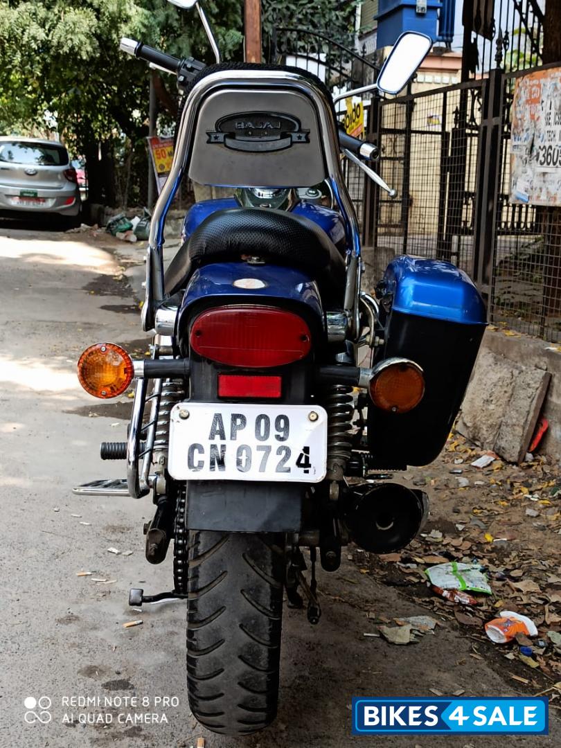 Bajaj Avenger 220 DTS-i