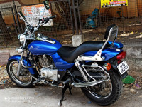 Bajaj Avenger 220 DTS-i