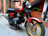 Maroon Red Ideal Jawa Yezdi 350 Twin