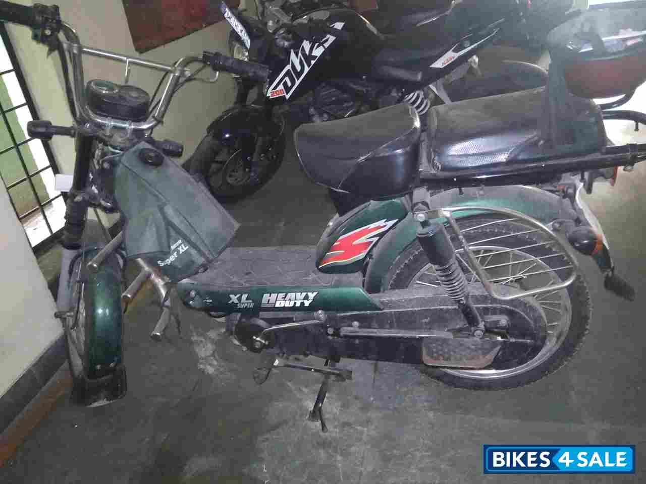 Green TVS XL Super Heavy Duty