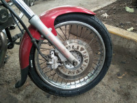 Red Bajaj Avenger 220 DTS-i