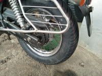 Red Bajaj Avenger 220 DTS-i