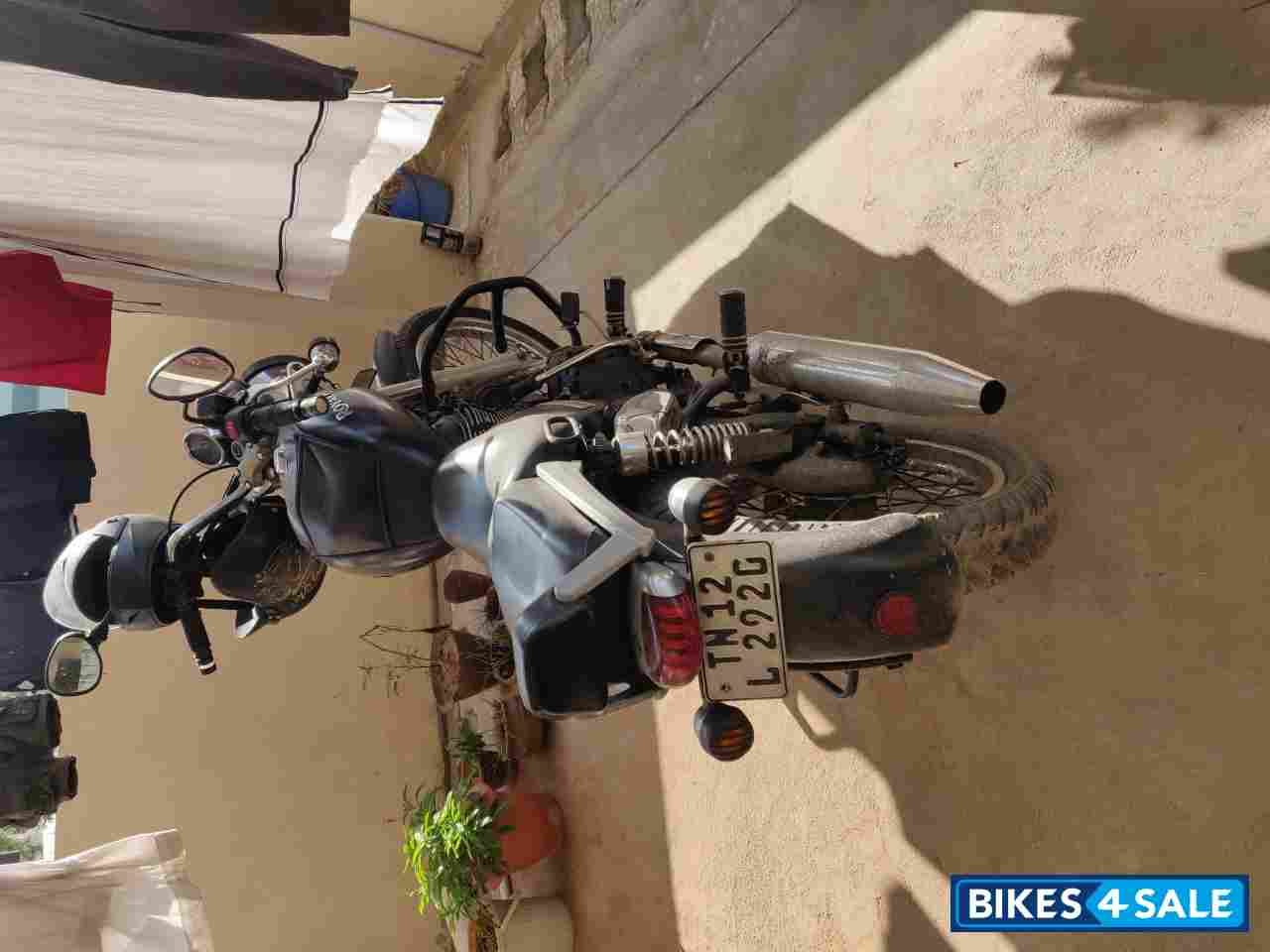 Black Royal Enfield Thunderbird TwinSpark 350