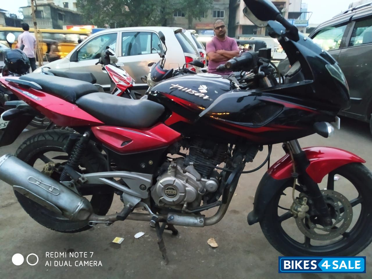 Bajaj Pulsar 220 DTSi