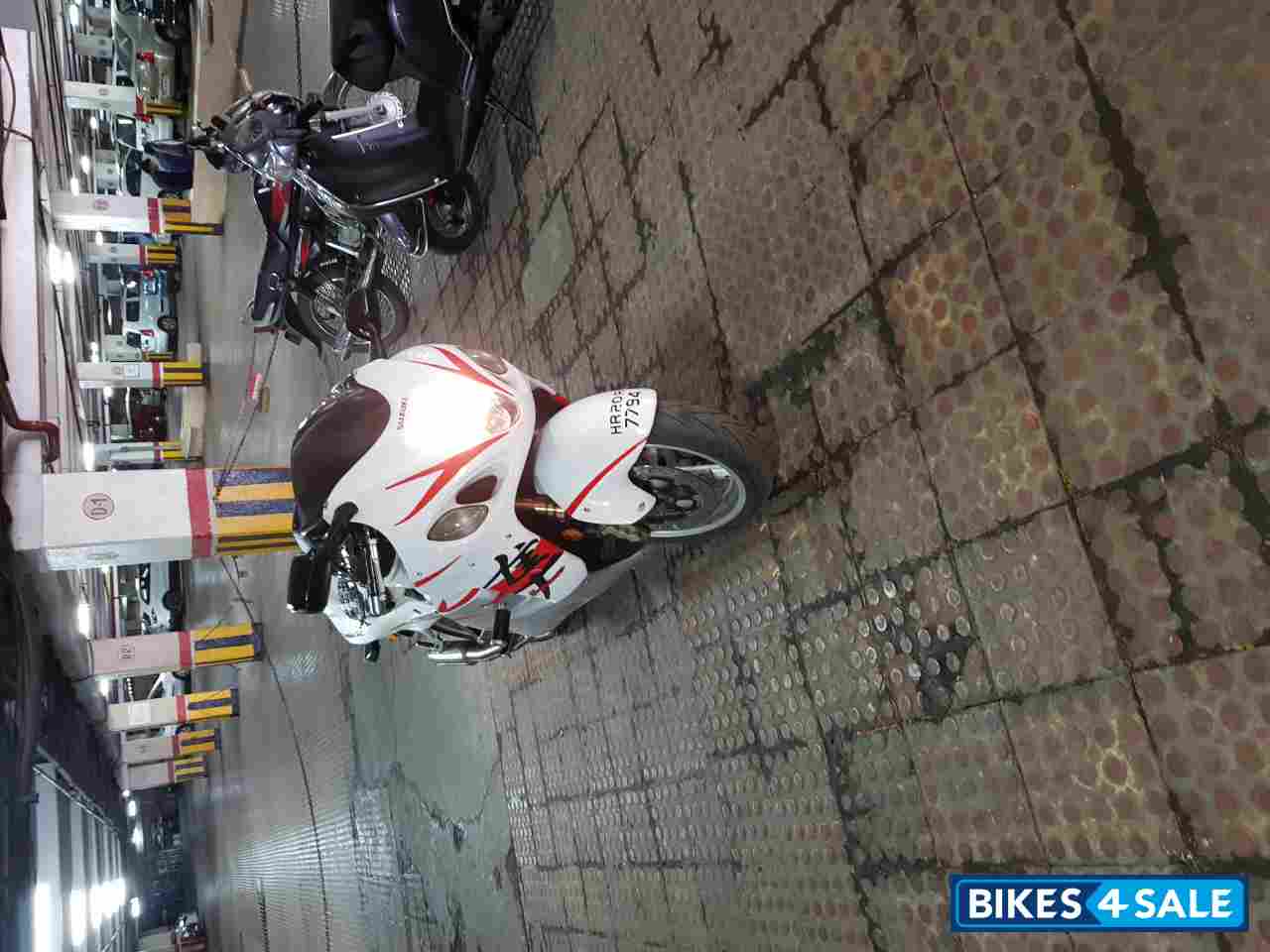 Suzuki Hayabusa GSX1300R Suzuki Hayabusa GSX1300R