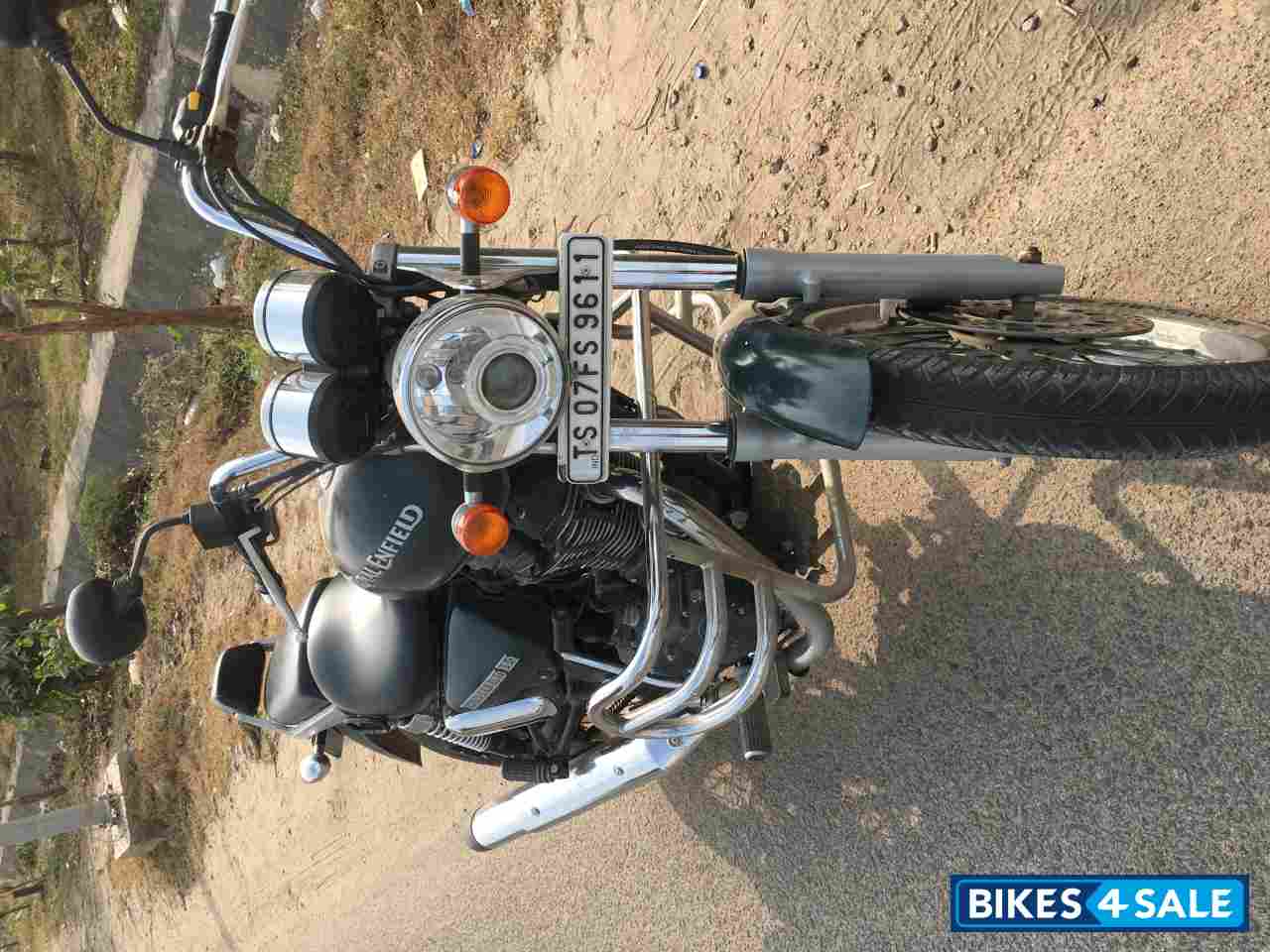 Asphalt Royal Enfield Thunderbird 350