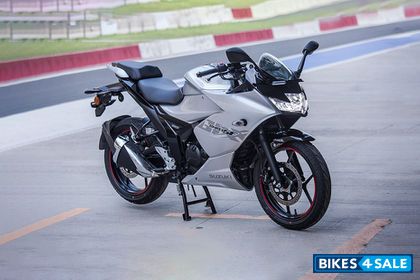 Suzuki Gixxer SF