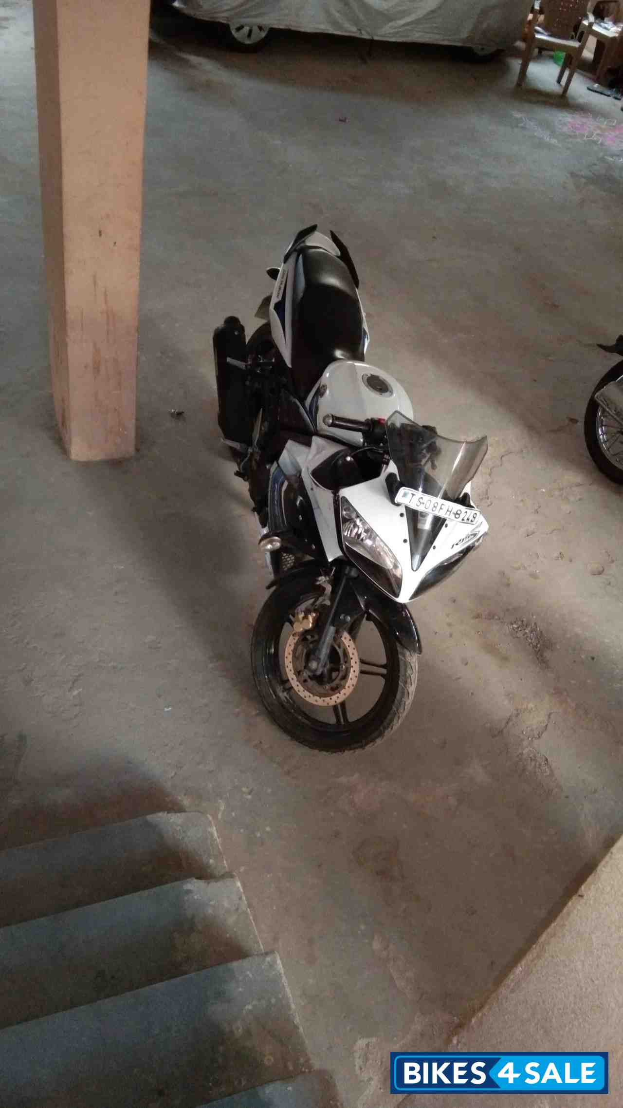 White Blue Yamaha YZF R15 S