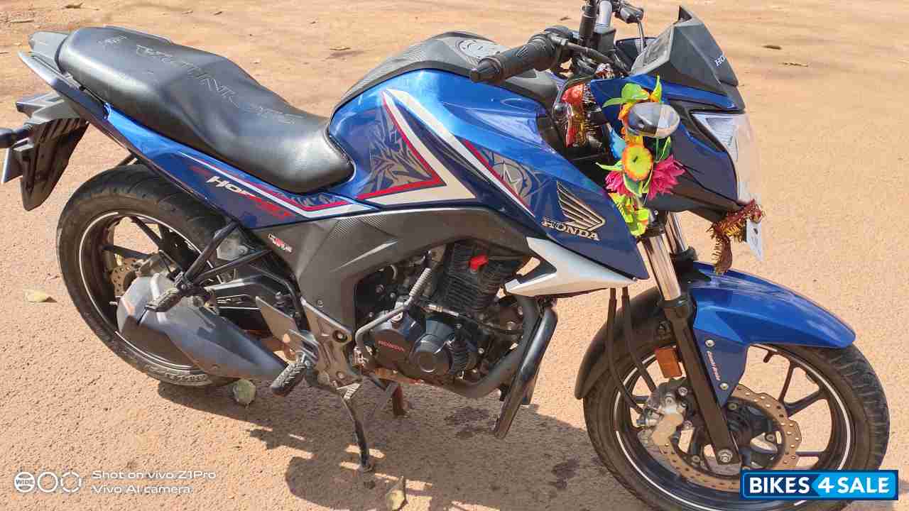 Honda CB Hornet 160R