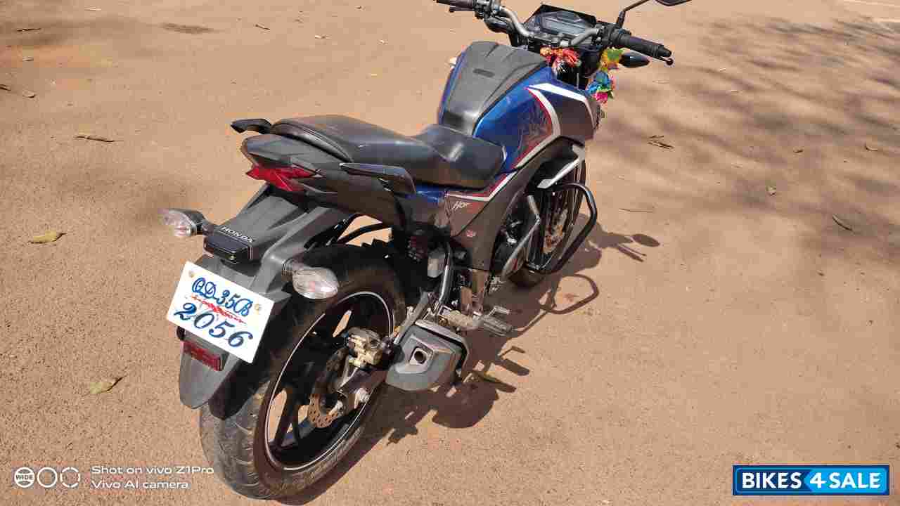 Honda CB Hornet 160R