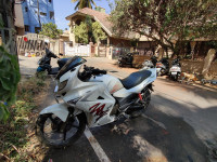 White Hero Karizma ZMR