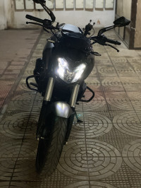 Black Bajaj Dominar 400 Disc