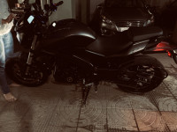 Black Bajaj Dominar 400 Disc