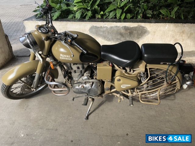 Sand Royal Enfield Classic Desert Storm