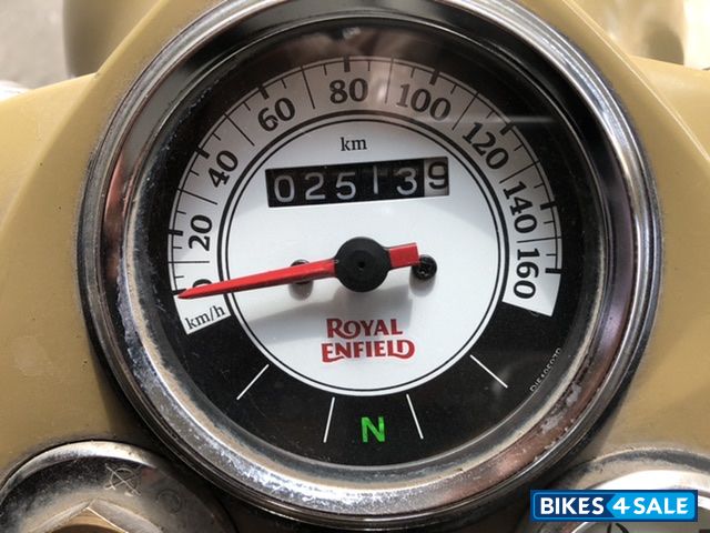 Sand Royal Enfield Classic Desert Storm