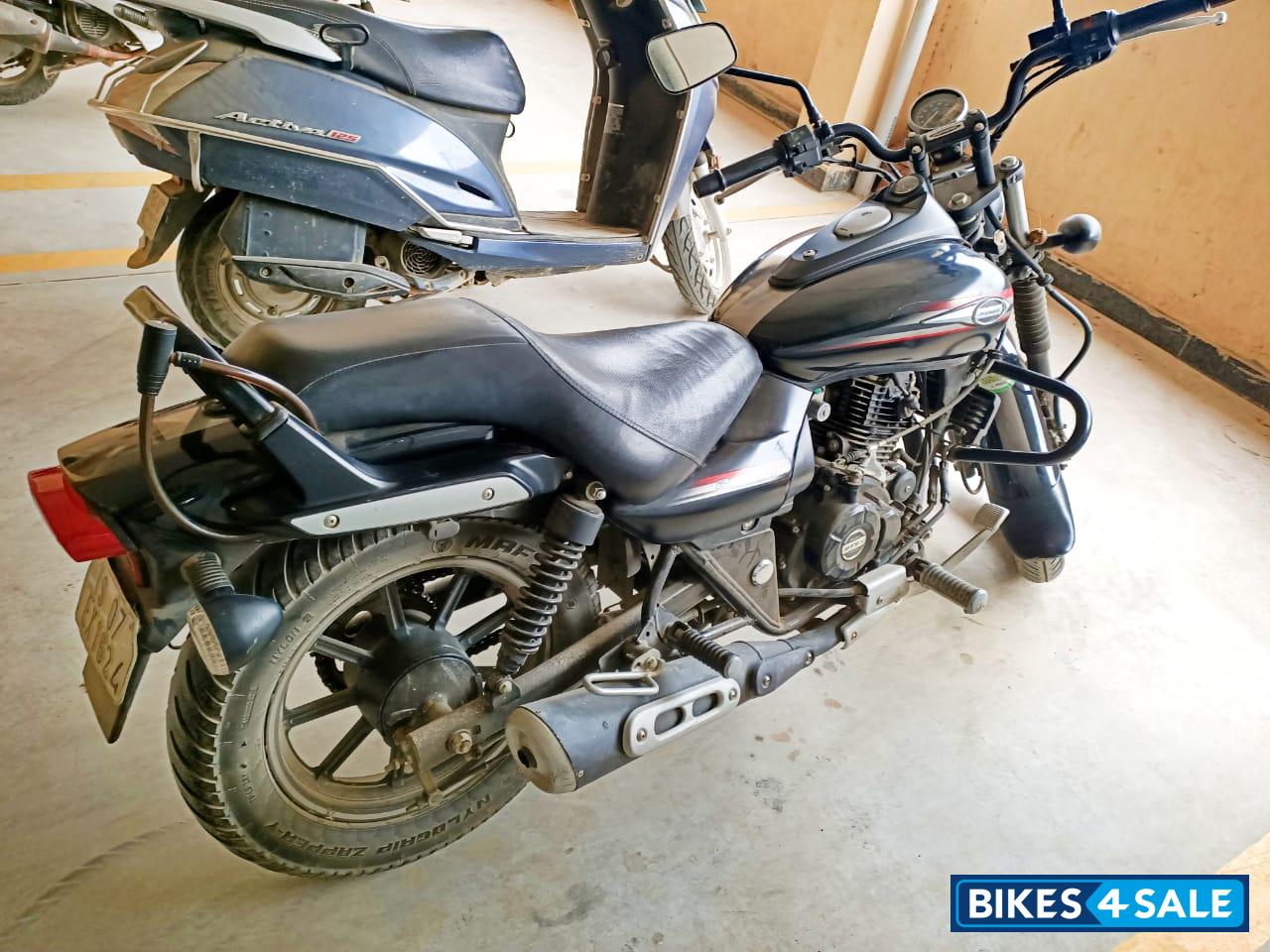 Mat Black Metallic Bajaj Avenger Street 220 Mat Black Metallic Bajaj Avenger Street 220