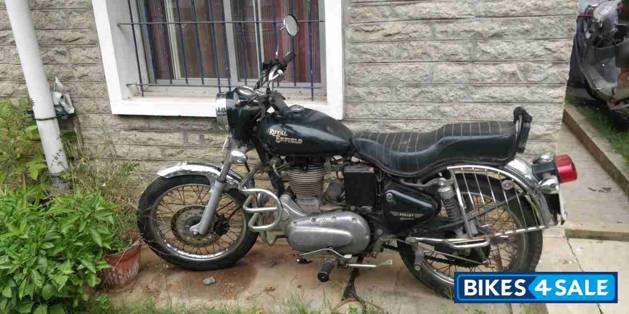 Black Royal Enfield Bullet Electra