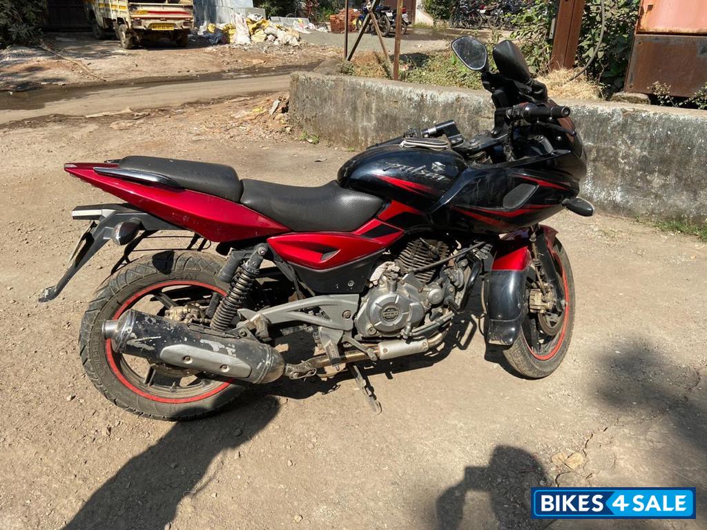 Bajaj Pulsar 220 DTSFi