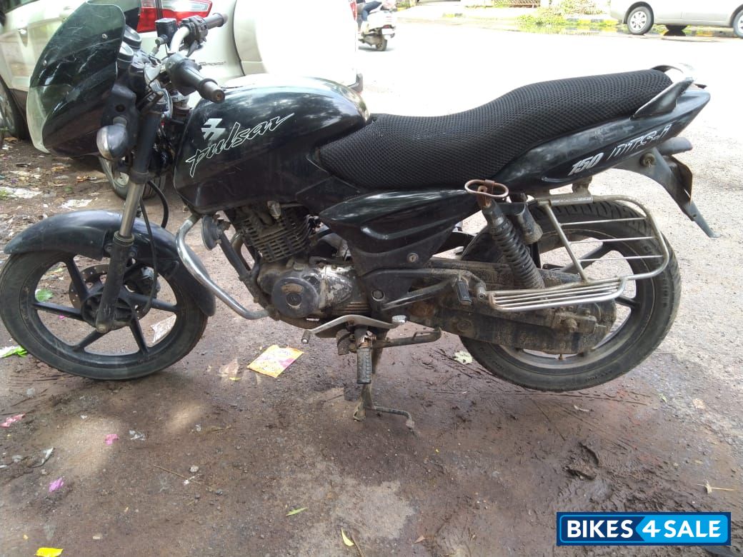 Black Bajaj Pulsar 150 DTSi