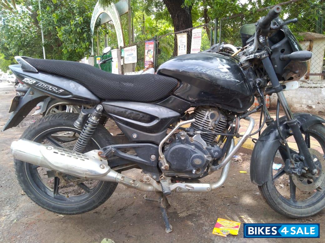 Black Bajaj Pulsar 150 DTSi