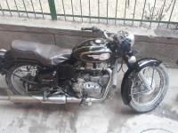 Black Royal Enfield Bullet Standard 350