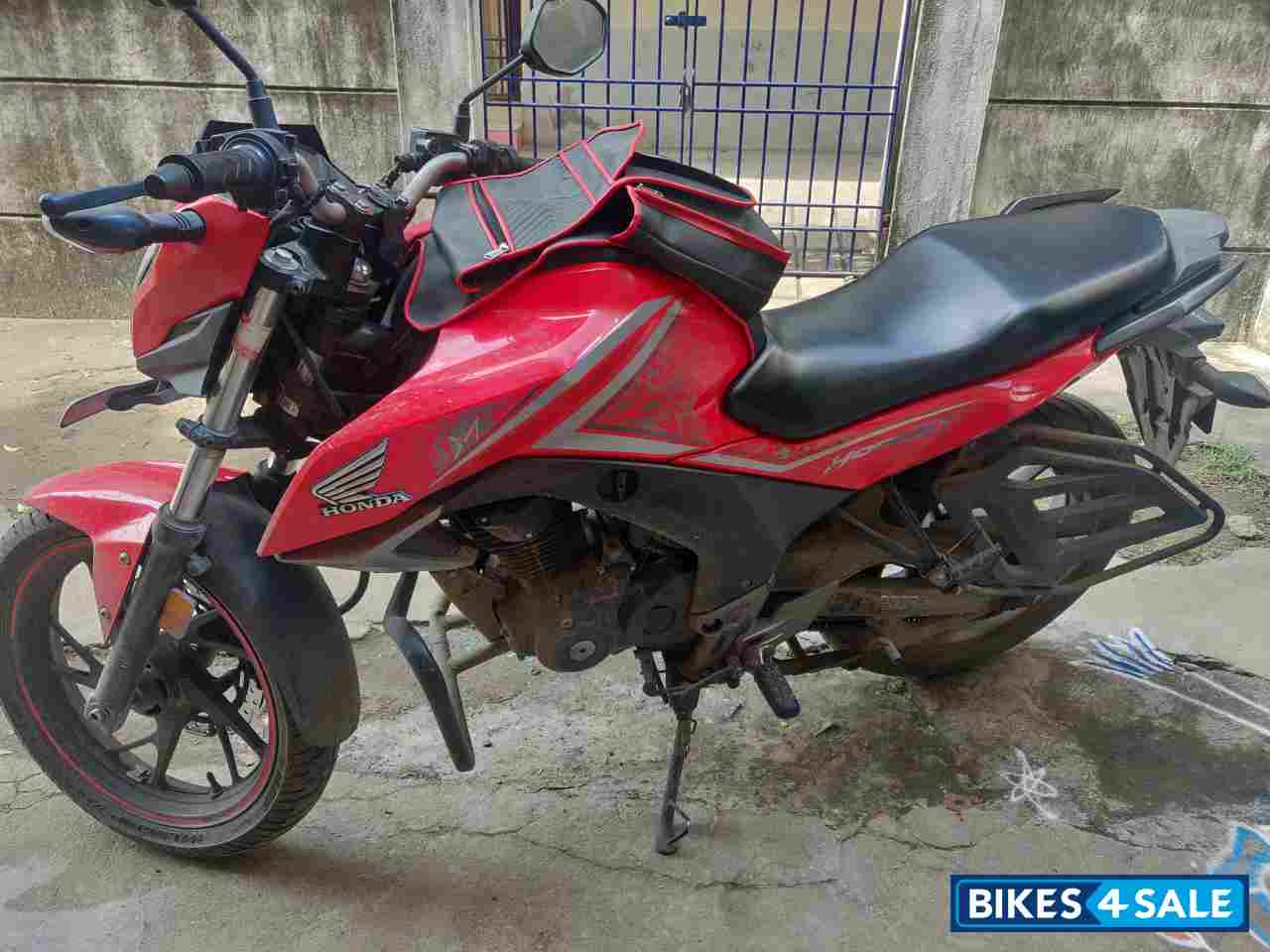 Honda CB Hornet 160R Honda CB Hornet 160R