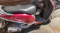 Red Honda Activa i