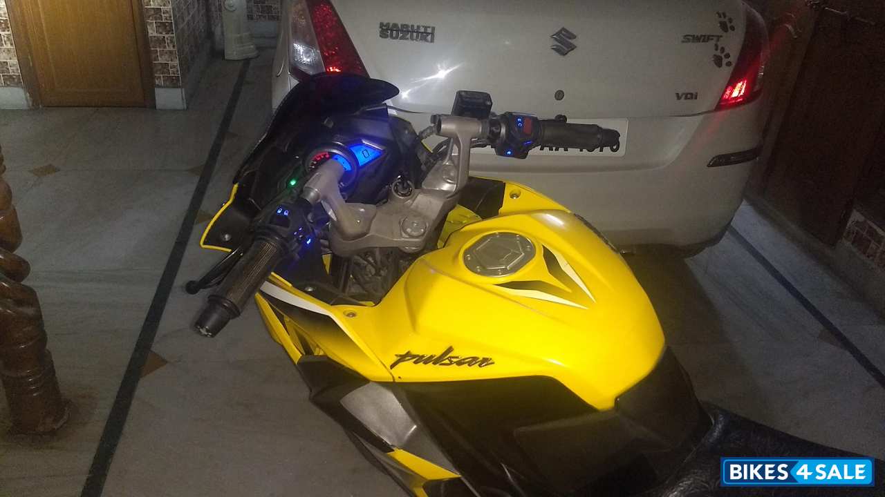 Yellow Bajaj Pulsar RS 200