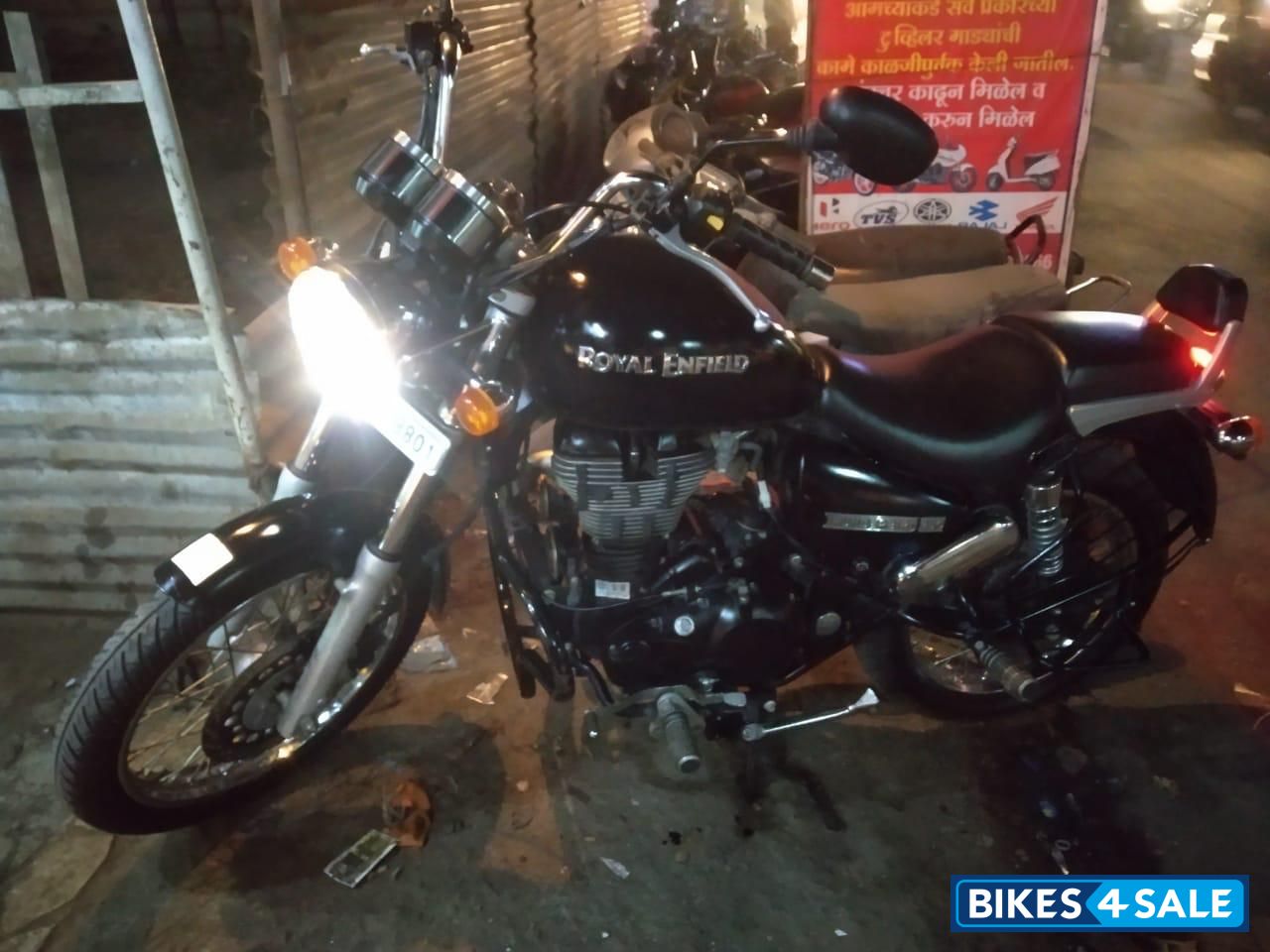 Royal Enfield Thunderbird 350 Royal Enfield Thunderbird 350
