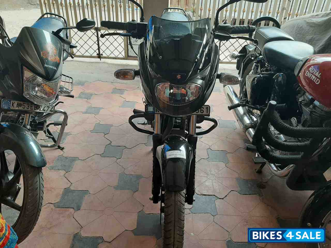 Black Bajaj Pulsar AS 150