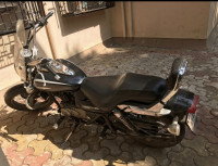 Black Bajaj Avenger Cruise 220