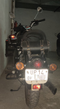 Royal Enfield Classic 500