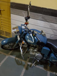 Sqardon Blue Royal Enfield Classic Squadron Blue