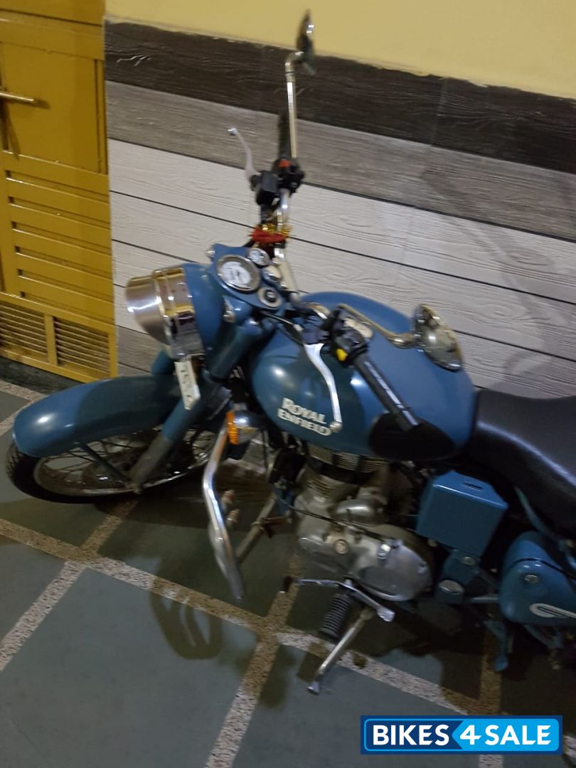 Sqardon Blue Royal Enfield Classic Squadron Blue
