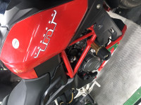 Red Benelli TNT 25