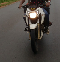 TVS Apache RTR 200 4V