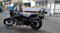 Black And Gray Bajaj Avenger Cruise 220