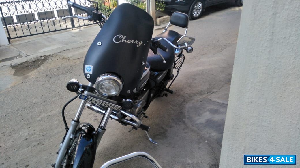 Black And Gray Bajaj Avenger Cruise 220 Black And Gray Bajaj Avenger Cruise 220