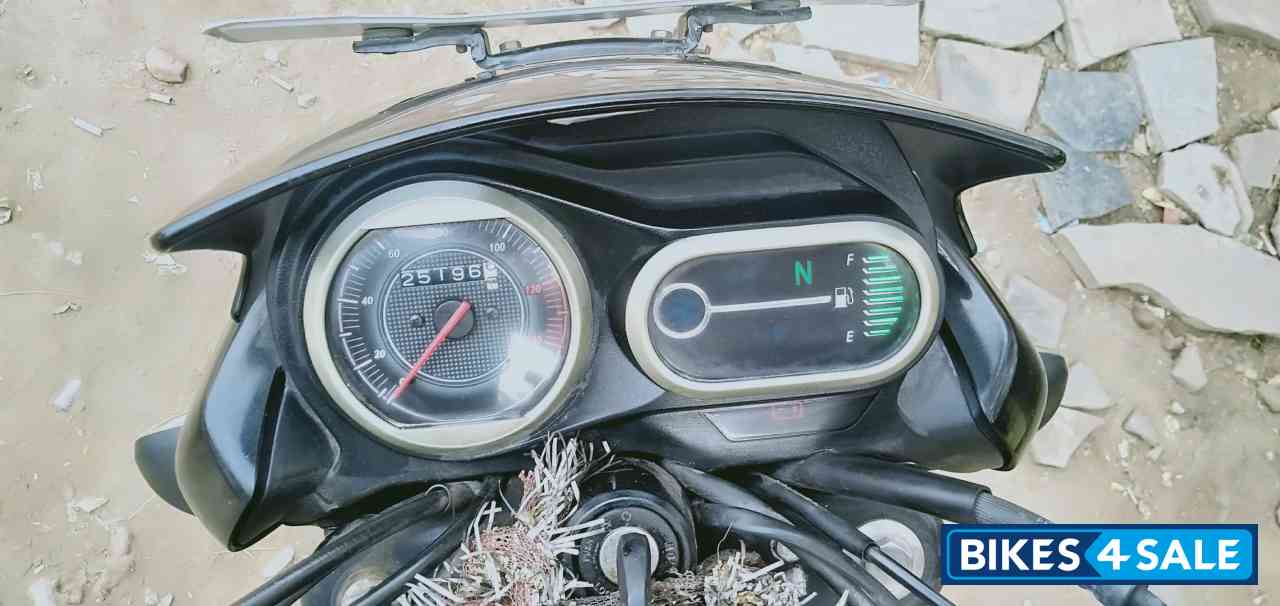 Black And Red Bajaj V15